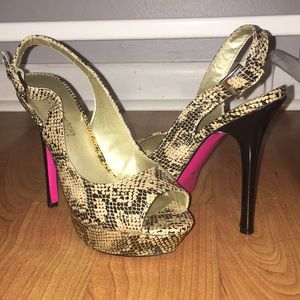 Snake skin pattern platform heels